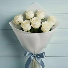 Букет 7 Белых роз Эдлесс Лав в Кашарах