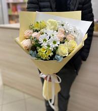 Букет цветов из:  Альстромерии, Розы и Хризантемы в Кашарах