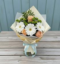 Букет цветов из:  Герберы, Розы и Хризантемы в Кашарах